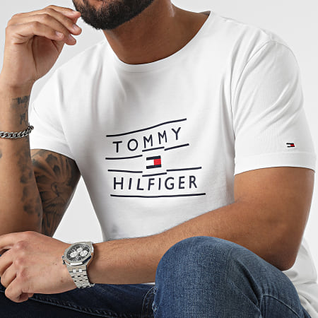 Tommy Hilfiger - Tee Shirt Taping Stacked Logo 7097 Blanc