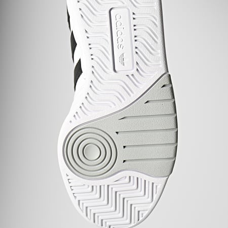 adidas - Baskets Courtic GX6318 Footwear White Core Black