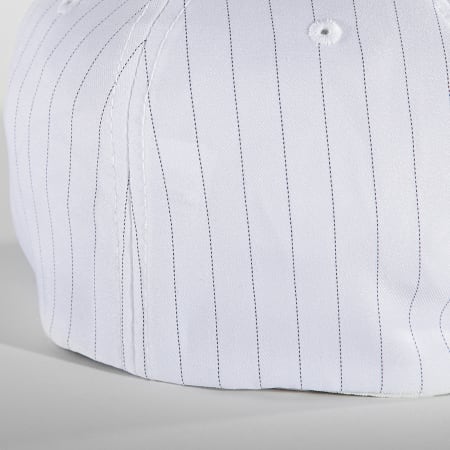 Classic Series - Casquette Fitted 6195P Blanc