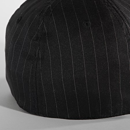 Classic Series - Casquette Fitted 6195P Noir