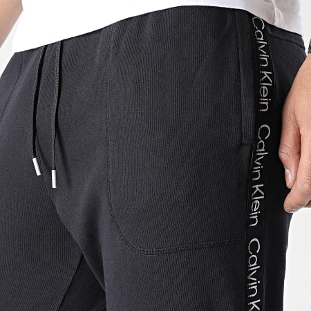 Calvin Klein - Pantalon Jogging A Bandes GMS2P600 Noir