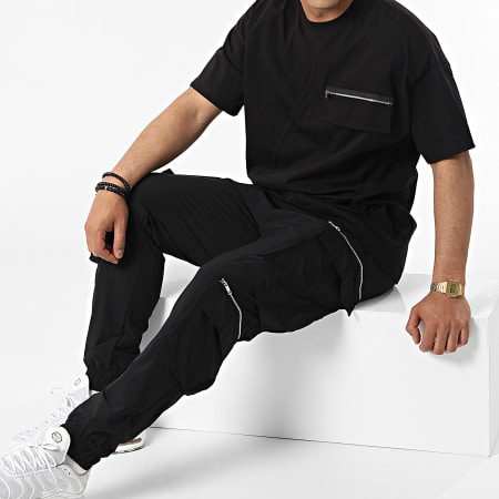 Ikao - LL655 Set composto da maglietta con tasca sul petto e pantaloni da jogging di colore nero