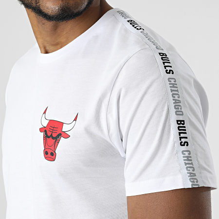 New Era - Tee Shirt A Bandes NBA Sleeve Taping Chicago Bulls 13083903 Blanc