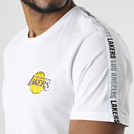 New Era - Tee Shirt A Bandes NBA Sleeve Taping Los Angeles Lakers 13083902 Blanc