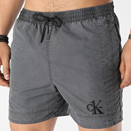 Calvin Klein - Pantaloncini medi con coulisse 0742 Grigio antracite