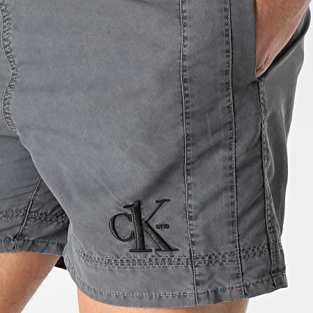 Calvin Klein - Pantaloncini medi con coulisse 0742 Grigio antracite