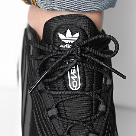 Adidas Originals - Ozelia GY8551 Core Negro Nube Blanco Zapatillas