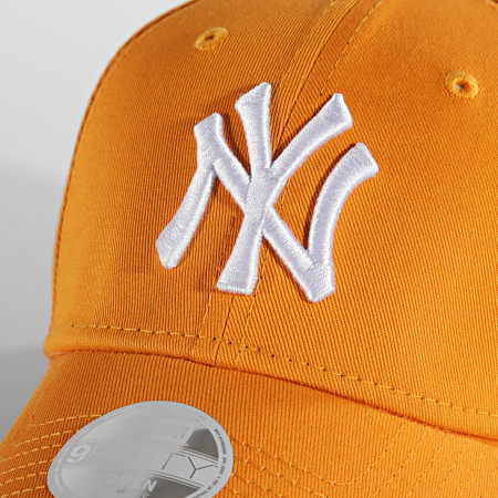 New Era - Casquette Femme 9Forty League Essential New York Yankees Orange