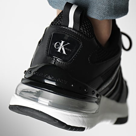 Calvin Klein - Baskets Sporty Runner Comfair 0386 Black