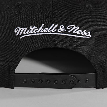Mitchell And Ness - Casquette Snapback NBA Low Big Face Chicago Bulls Noir Rouge