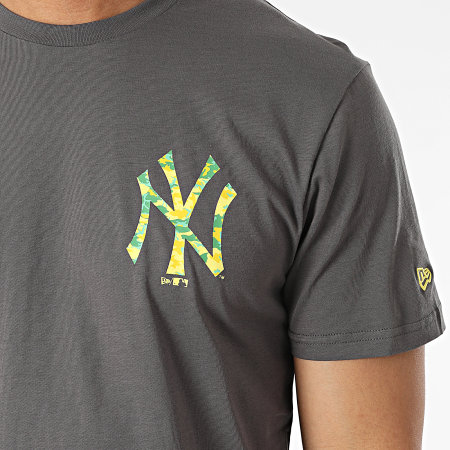 New Era - Camiseta New York Yankees 13083936 Gris antracita
