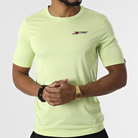 Tommy Hilfiger - Tee Shirt Essentials Training Big Logo 2737 Vert Anis