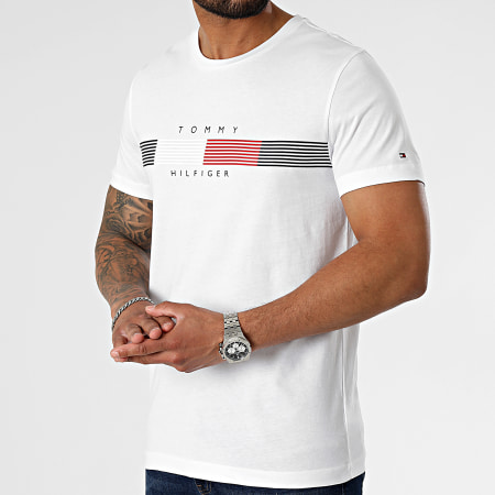 Tommy Hilfiger - Tee Shirt Chest Corp Stripe Graphic 5612 Blanc