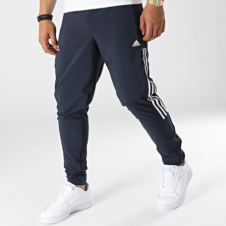 Adidas Sportswear - Pantalon Jogging A Bandes FC Bayern Q2 HG1131 Bleu Marine