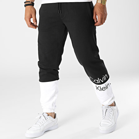 Calvin Klein - Pantalon Jogging J30J320890 Noir Blanc