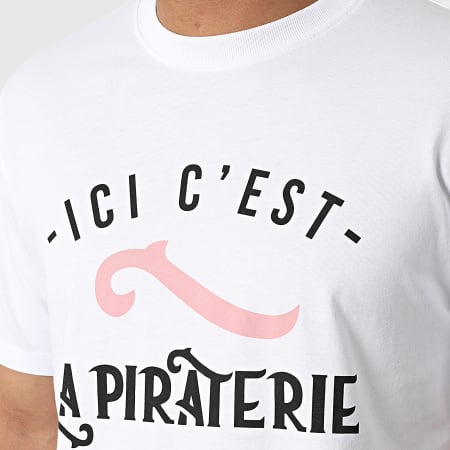 La Piraterie - Camiseta Here It's Piratery Blanco Negro