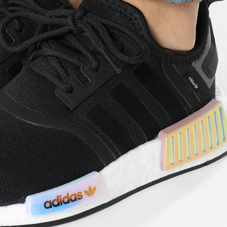 Adidas Originals - Mujer NMD R1 GY8537 Core Black Cloud White Magic Mauve Trainers