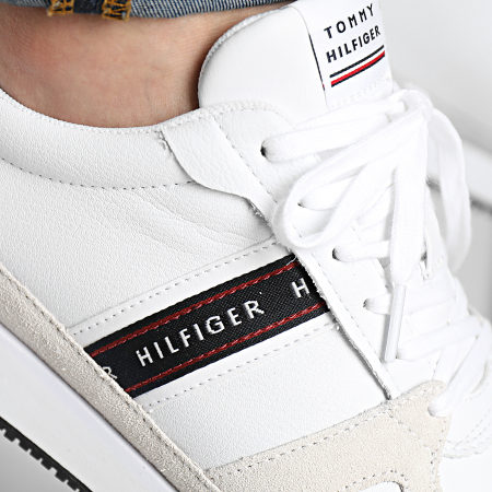 Tommy Hilfiger - Sneakers Runner Low Leather Stripe 4024 Bianco