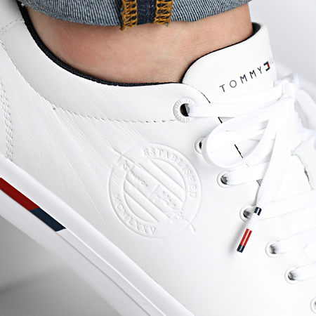Tommy Hilfiger - Baskets Corporate Logo Leather Vulcan 4076 White