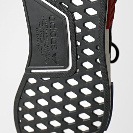 Adidas Sportswear - Baskets NMD R1 GZ7922 Core Black Cloud White