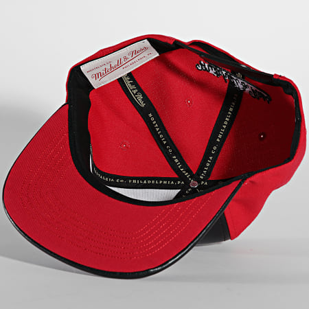 Mitchell and Ness - Casquette Snapback Day One Chicago Bulls Noir Rouge