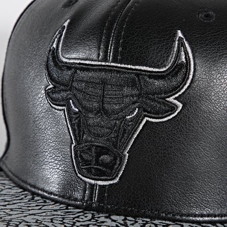 Mitchell and Ness - Casquette Snapback Day One Chicago Bulls Noir
