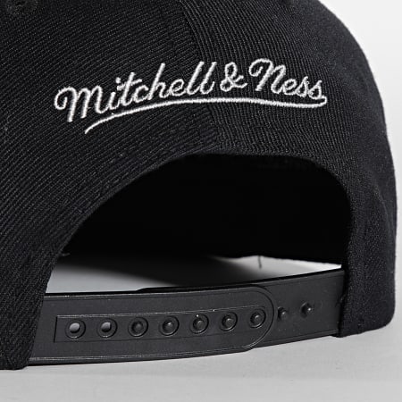 Mitchell and Ness - Casquette Snapback Day One Chicago Bulls Noir