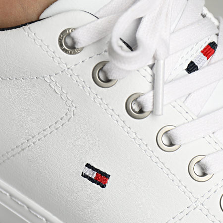 Tommy Hilfiger - Sneaker Essential in pelle 2157 Bianco