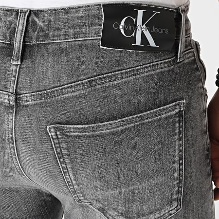 Calvin Klein Jeans - Jean Skinny 1126 Gris