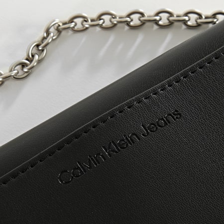 Calvin Klein - Borsa da donna scolpita Telefono Crossbody 9820 Nero