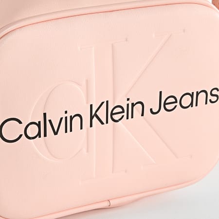 Calvin Klein - Bolso de mujer Sculpted Camera Bag 9776 Rosa
