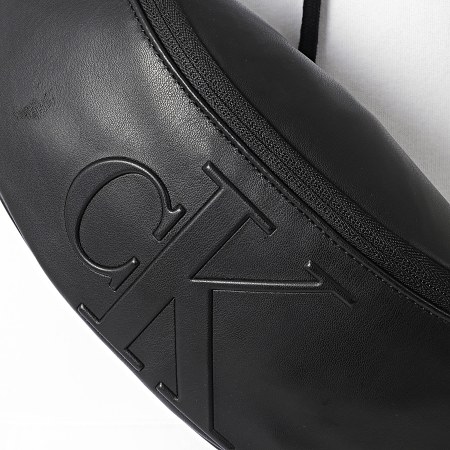 Calvin Klein - Bolso Monogram Soft 9367 Negro