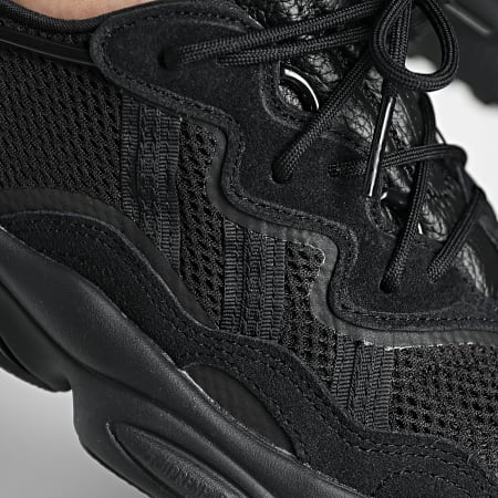 Adidas Originals - Sneakers Ozweego EE6999 Core Nero Grigio Cinque