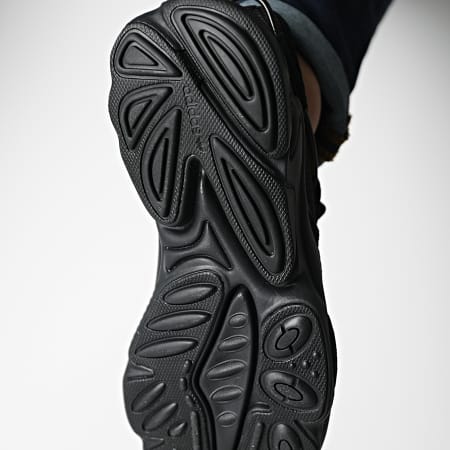 Adidas Originals - Ozweego Zapatillas EE6999 Core Negro Gris Cinco