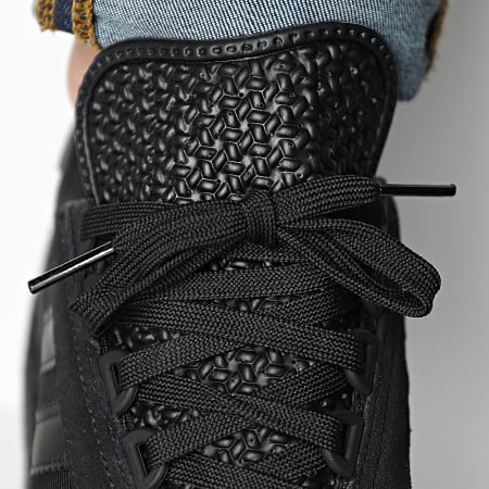 Adidas Originals - Baskets Retropy E5 GW0561 Core Black Carbon