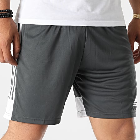 Adidas Performance - Pantalones cortos de jogging con rayas DP3255 Gris