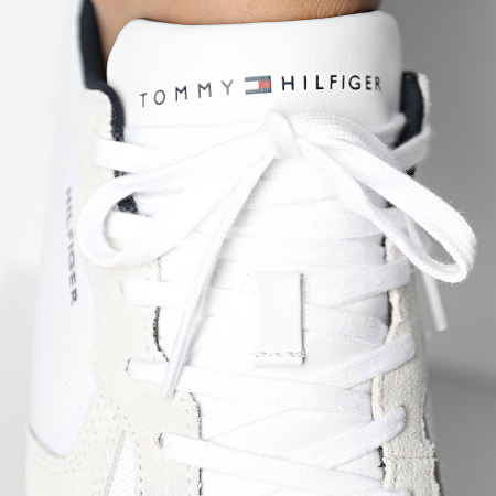 Tommy Hilfiger - Zapatillas Iconic Material Mix Runner 4022 Blancas