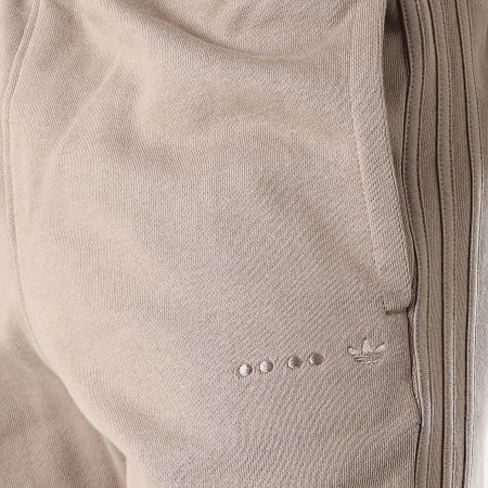 Adidas Originals - Essential Logo Banded Jogging Pants HK2727 Marrón