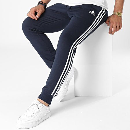 Adidas Sportswear - Pantaloni da jogging 3 Stripes GK8823 Blu navy