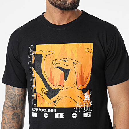 Pokémon - Camiseta Dracofeu Negra
