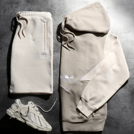 Adidas Originals - Pantaloncini da jogging Essential H34681 Beige