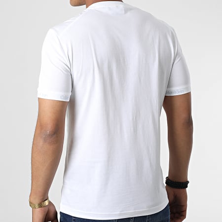 Calvin Klein - Tee Shirt Poche Logo Jacquard 9961 Blanc