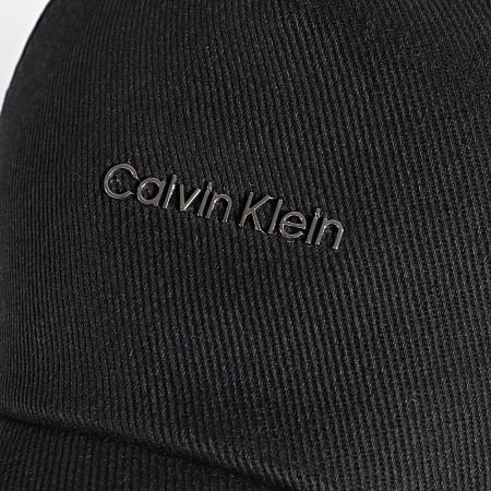 Calvin Klein - CK Must Gorra con letras metálicas 9602 Negro