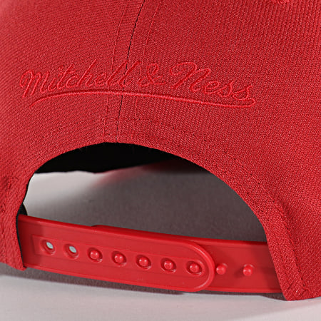 Mitchell and Ness - Cappello snapback monocromatico Chicago Bulls rosso