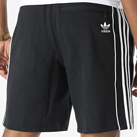 Adidas Originals - Essential HK7307 Pantaloncini da jogging a fascia neri