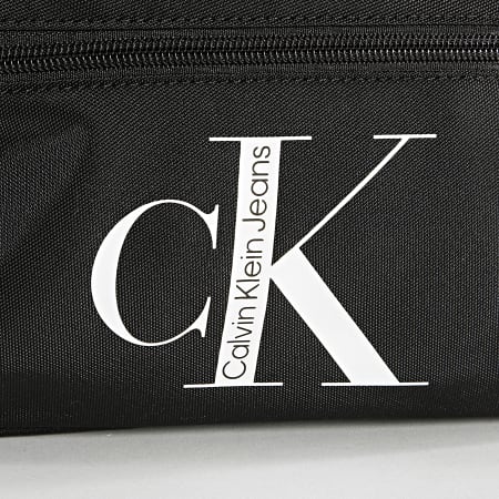 Calvin Klein - Bolsa de deporte Essentials 9827 Negro