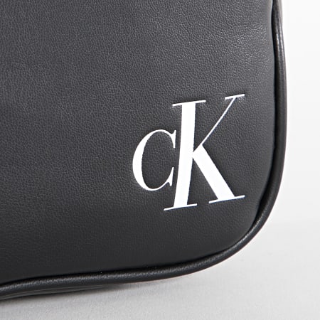 Calvin Klein - Borsetta da donna Sleek Nero