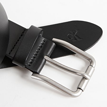 Calvin Klein - Cinturón clásico de rodillos 9890 Negro