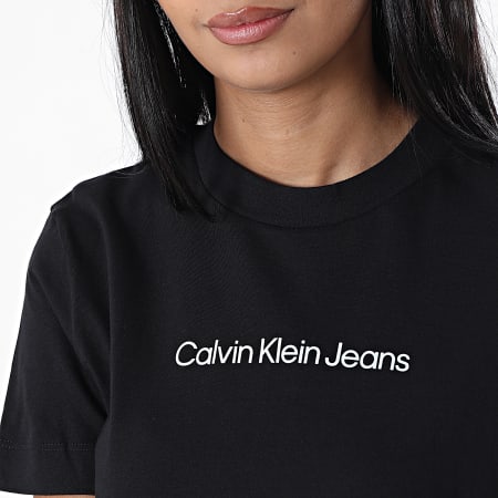 Calvin Klein - Tee Shirt Femme Shrunken Institutional 9918 Noir