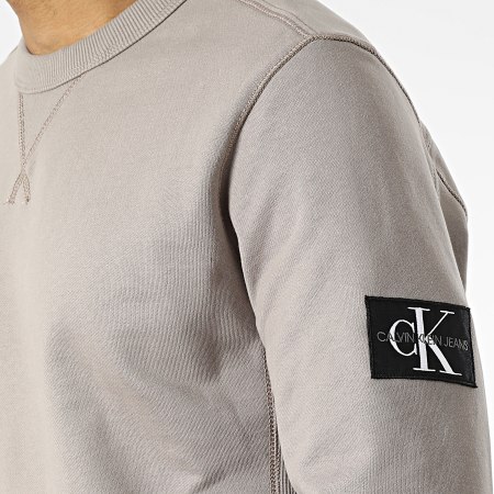 Calvin Klein - Felpa girocollo Monogram Badge manica 4035 Beige